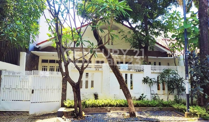 Rumah Hunian 1,5 Lantai Kebayoran Baru Jakarta Selatan