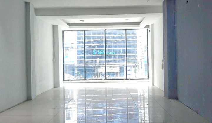 For Sale 3-Story Shop House Plus Rooftop in a Strategic Location For Sale 3-Story Shop House Plus Rooftop in a Strategic Location