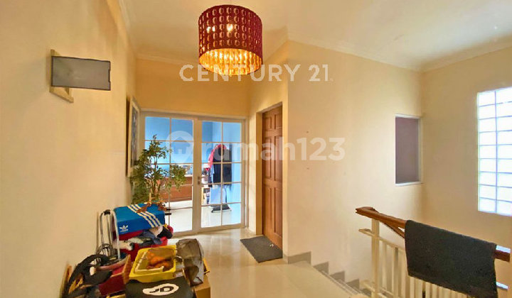 Rumah Asri Dalam Townhouse Posisi Hook Di Lenteng Agung Jaksel