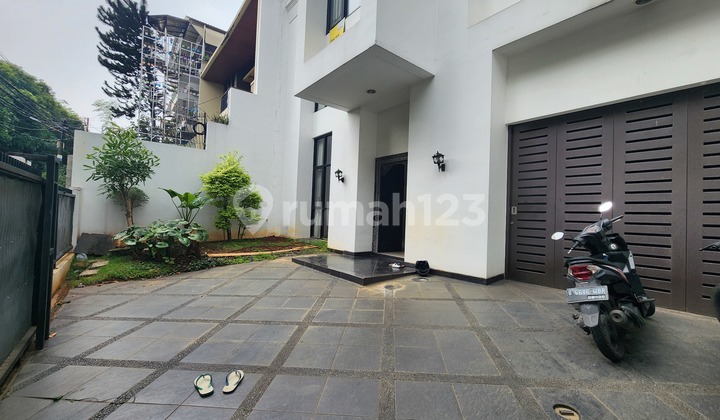 Tiny House Ready to Live in Senopati Area, Kebayoran Baru.