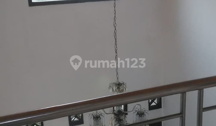 House for Rent 2 Floors 2 Car Access Tebet South Jakarta 2