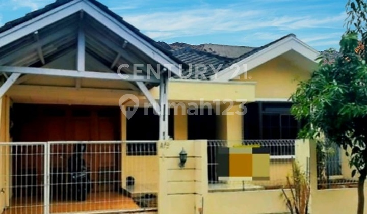 Rumah Dalam Komplek Mewah Dekat Tol JORR TB Simatupang Jaksel