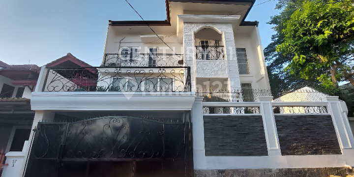 Rumah Mewah dan Asri di Jakarta Selatan Dekat Akses Tol Desari