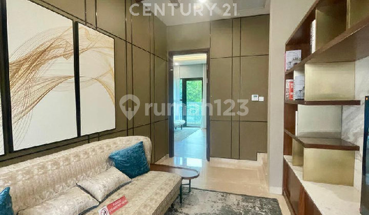 Brand New In-Town House Pondok Indah Brand New In-Town House Pondok Indah