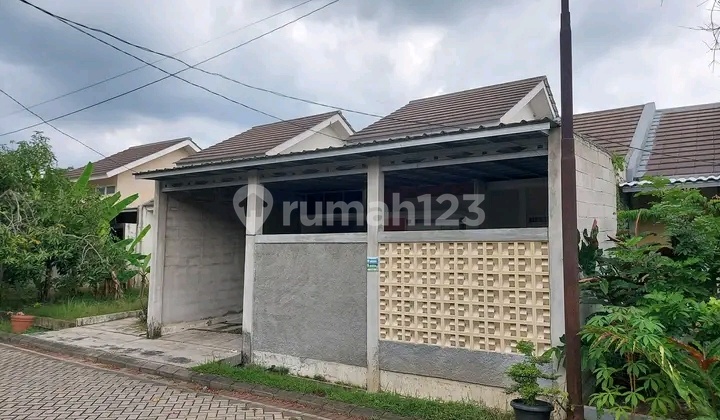 Dijual Rumah di Cluster Gold Citra Indah City