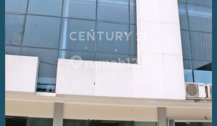 Exclusive 3.5-Story Shophouse Like New, Strategically Located Near Pondok Indah 2