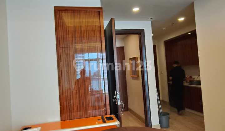 South Hills Apartment For Sale New Unit 1 BR Furnished Jakarta 2