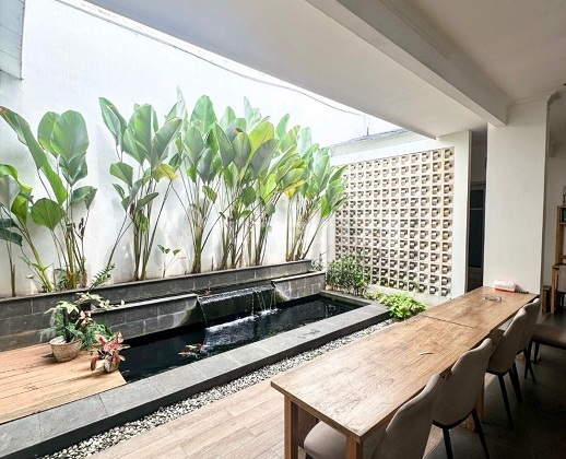 For Sale House and office space in Lebak Bulus, South Jakarta