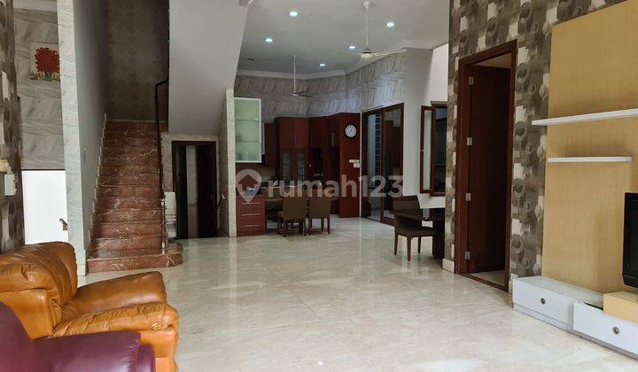 Rumah Bagus Semi Furnished di Danau Asri, Jakarta Utara 1