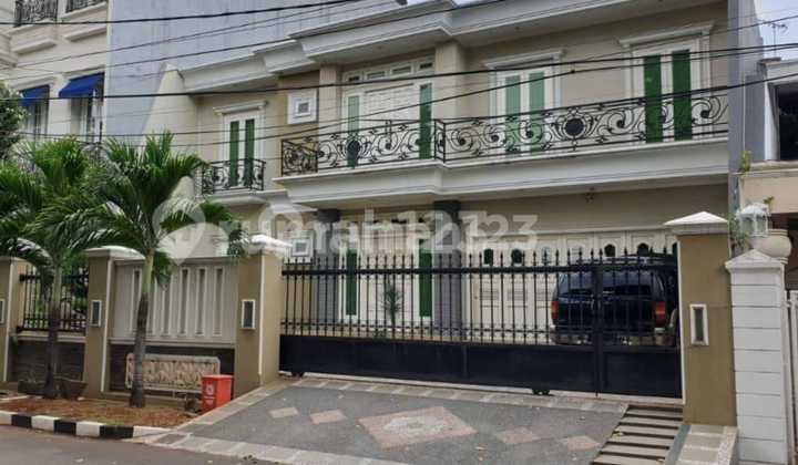 Dijual Rumah Di Pulomas Barat , Full Marmer, Bagus dan Mewah , jakarta Timur