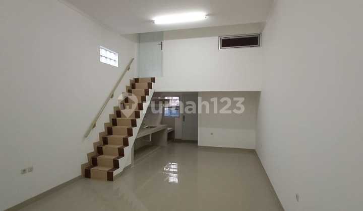 Dijual Runah Di Kartini , Uk4x16m² , Siap Huni Dan Baru Renovasi , Jakarta Pusat 2