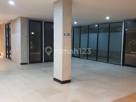 Gedung Dijual Prime Location Uk 14x23m² 1