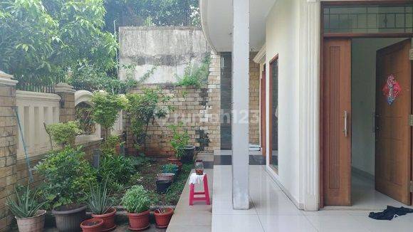 Dijual Rumah 2 Lantai Bagus Semi Furnished SHM di Sunter, Jakarta Utara 2