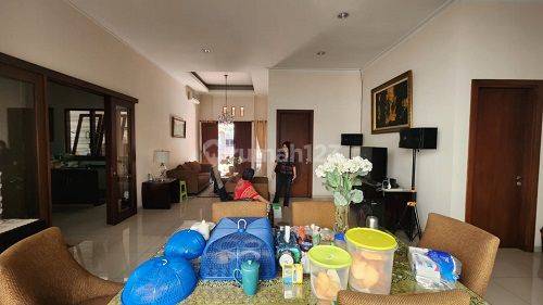 Dijual Rumah Di Pulomas Utara , Lingkungan Asri 2