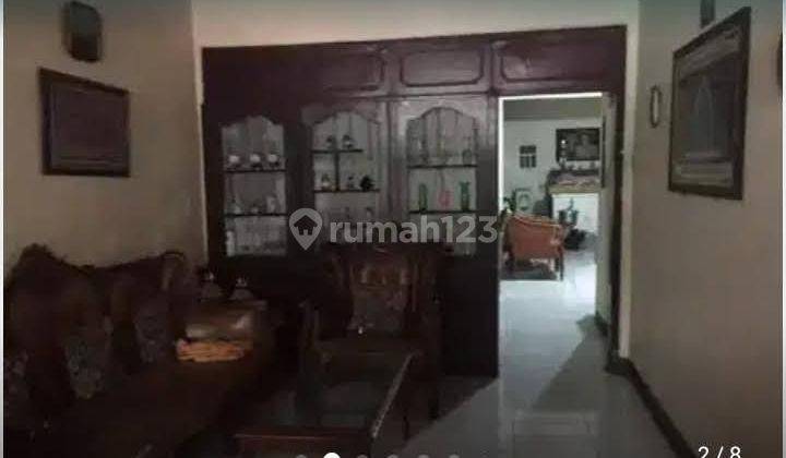 Rumah dekat ke Halte busway dan stasiun tebet 2