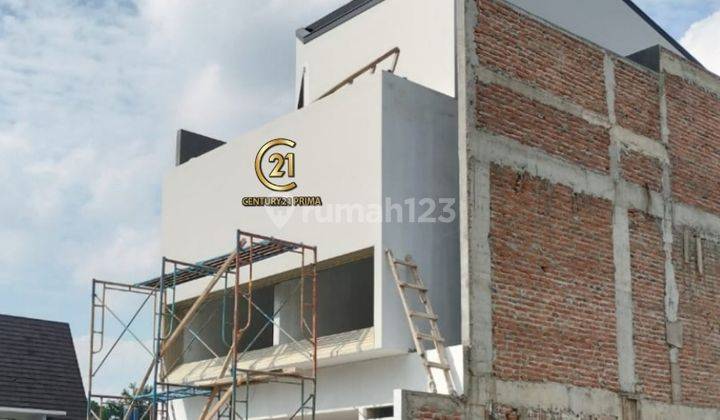 Rumah Mewah  Bergaya Modern Di Veteran Luncuran Terbaru 1