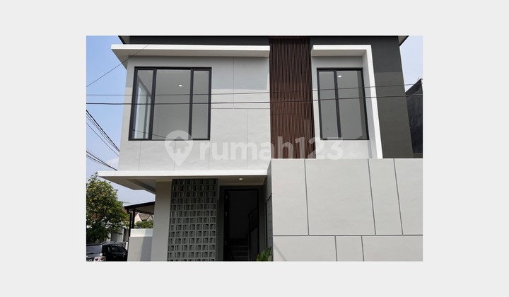 Dijual Cepat Rumah di Sektor 9 Bintaro Baru Selesai Renovasi 2