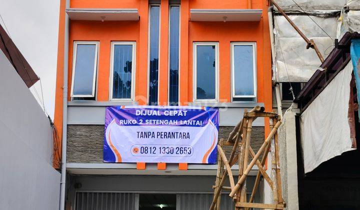 Ruko Murah Di Jual Cepat Lokasi Komersial 2 Setengah Lantai 1