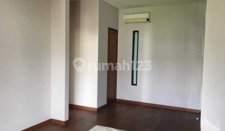 Rumah Keluarga Ideal Dekat Fasilitas Unggulan Dijual Cepat Di cluster Premium 2