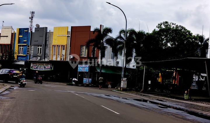 For Sale: Serpong Park Shop House, Connected, Currently Leased to Indomaret 2
