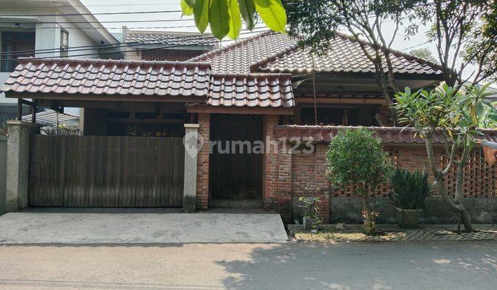 Rumah Apik Terawat Di Tanah Kusir Jakarta Selatan