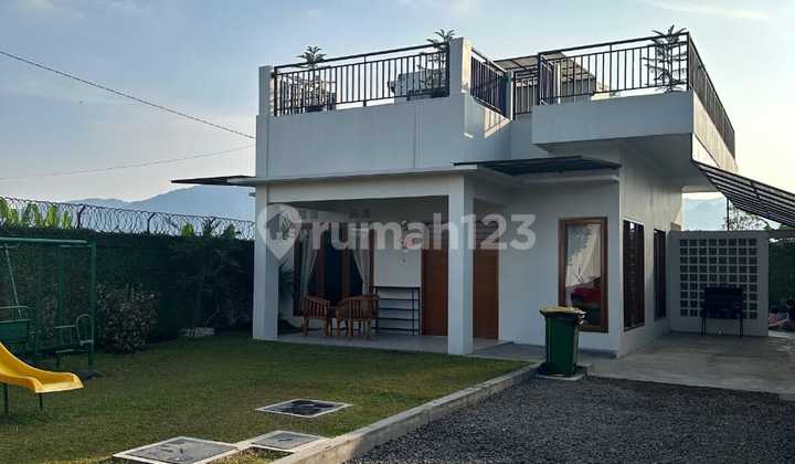 Two-Story Fully Furnished Villa in Cisarua Bogor
