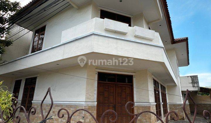 Rumah lama hitung Tanah Menteng murah strategis 1