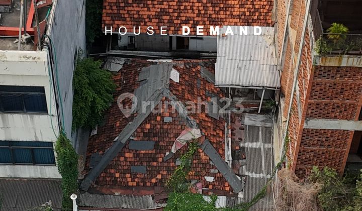 Commercial Area Menteng Strategic Location 2