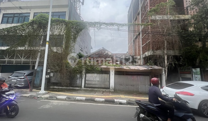 Commercial Area Menteng Strategic Location 1