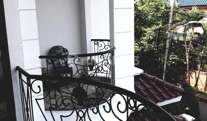 Rumah Classic Pondok Indah Lingkungan Tenang Dan Asri