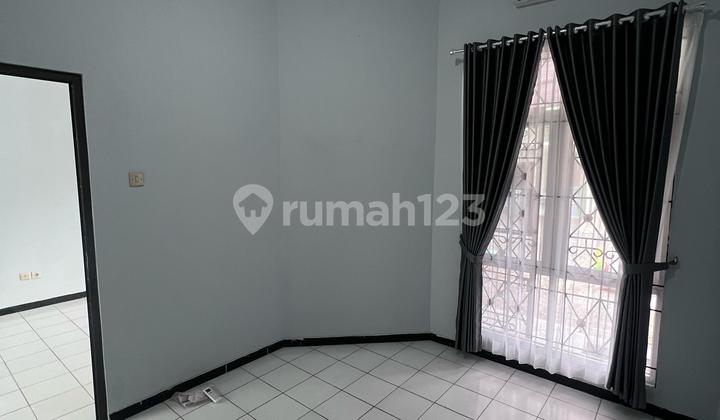 Cheap Good House Rent Semi Furnished Graha Padma West Semarang 2