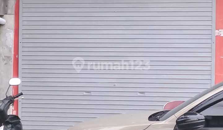 Sewa Rumah 2 LT Pinggir Jalan Raya bisa untuk Kantor Dekat Tol Gayamsari Semarang Timur 2