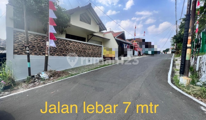 House for Rent 3 BR Newly Renovated West Semarang 2