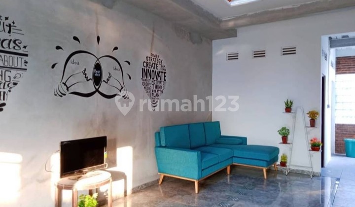 Rent House 2 Floors 6 Bedrooms Semi-Furnished Suitable for Office or Guest House Near Undip Semarang Available for Occupancy from July 10, 2026 2