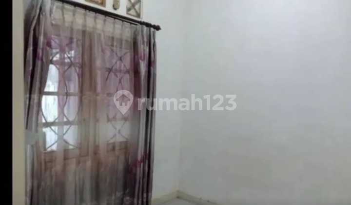 Semi-Furnished House for Rent in Graha Taman Bunga, BSB City, West Semarang 2