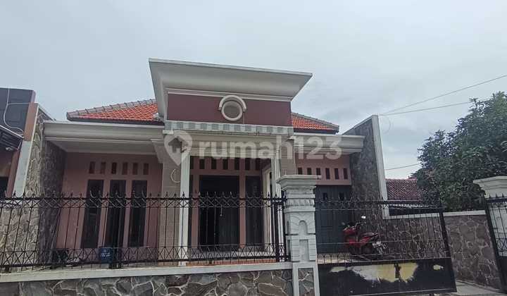 Wide Good House for Rent, can be used for Office M B G West Semarang Wide Good House for Rent, can be used for Office M B G West Semarang