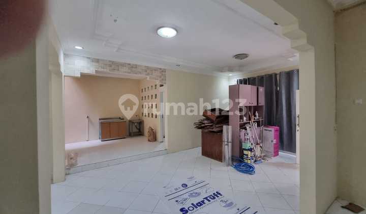 Sewa Rumah Luas Cocok untuk Kantor 2 LT Semi Furnish Dekat Simpang Lima Semarang 2