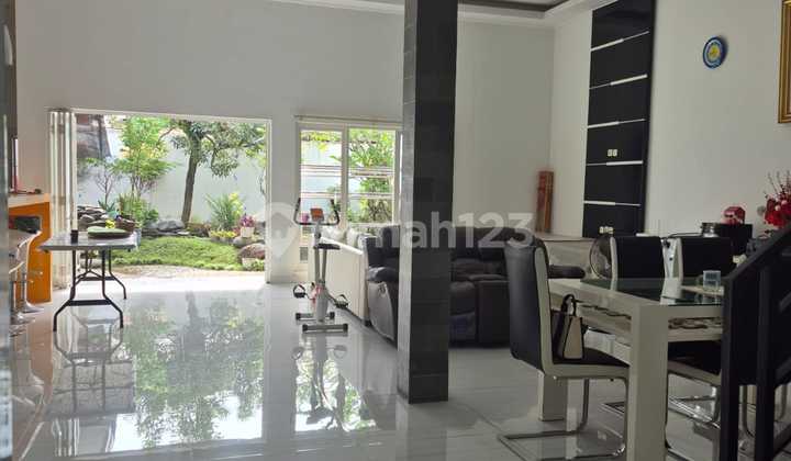 Jual Rumah Bagus Furnish Greenwood Manyaran Semarang