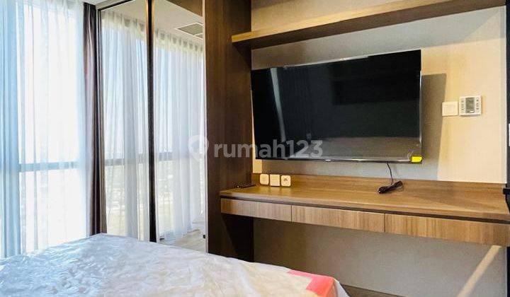 Sewa apartemen full furnish 1BR The Smith, Alam Sutera 2