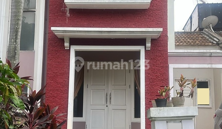 Rumah cantik 3 kamar dan 2 lantai Cluster Crystal, Gading Serpong 1