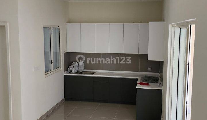 Rumah Posisi Hook 4 Kamar Cluster Flamingo, Gading Serpong 2