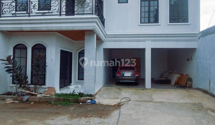 Cluster 2 Lt Dengan Roof Top dan kolam renang pribadi 1