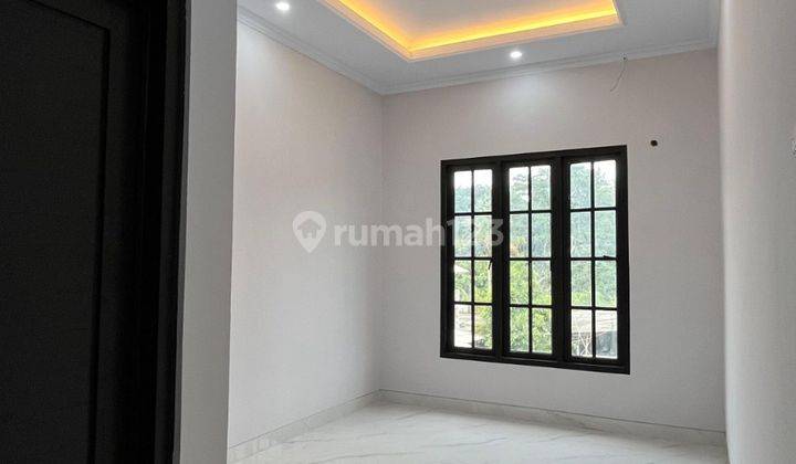 kamar tidur rumah 2 lt under 1m-an