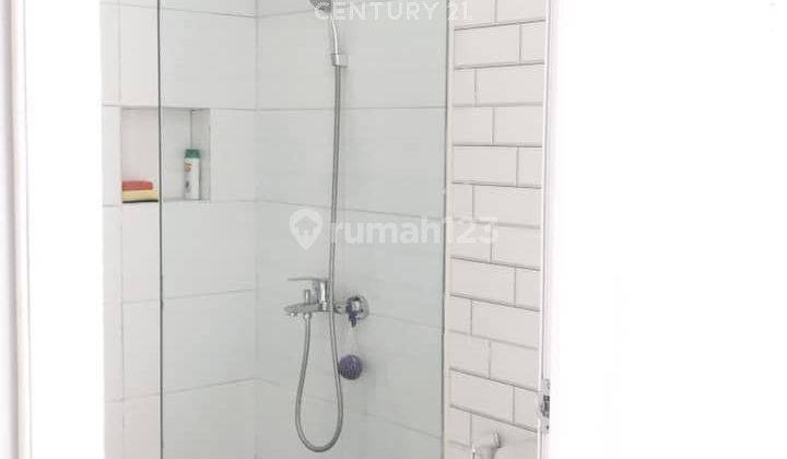 kamar mandi rumah cantik dekat tol di