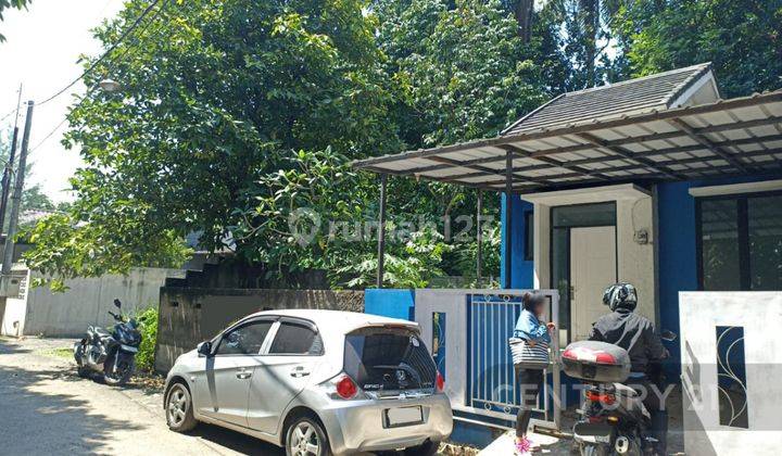 Rumah Hook Dekat GDC Di Perumahan Taman Anyelir 3, Depok 1