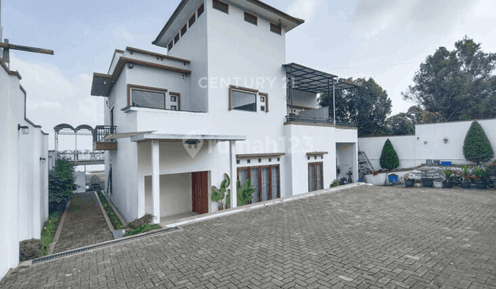 Villa Mewah View Cantik Banyak Kamar Villa Madasaeda Cisarua 1