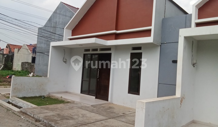 Minimalist House For Sale Ready to Occupypulo mangga depok Minimalist House For Sale Ready to Occupypulo mangga depok
