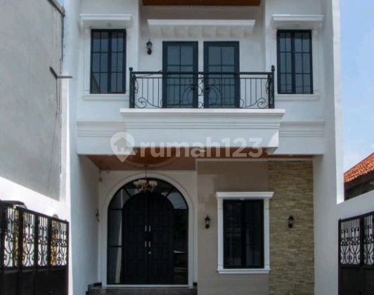 Jual Rumah Classik Modern Siap Huni Tapos
