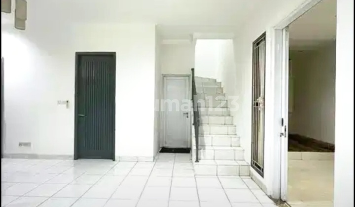 Reduced Selling Price Mrs. House Strategic Neat Ready to Live In Nusa Loka Bsd City 2