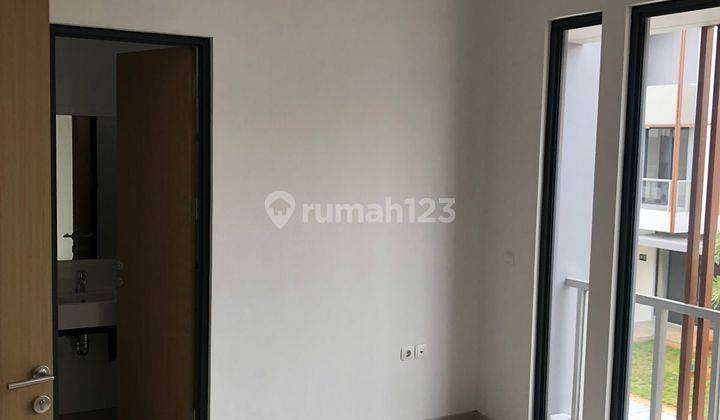 Rumah Modern Minimalis Cluster Yuthica Bsd City 2